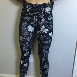 High waisted floral leggings